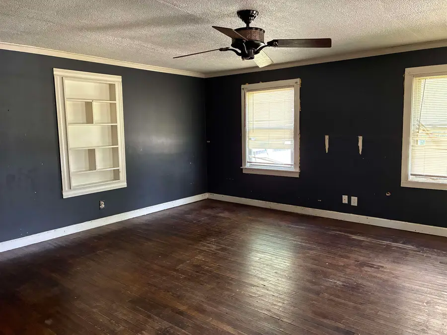 605 Garver Avenue, Rockford, IL 61102 - #3