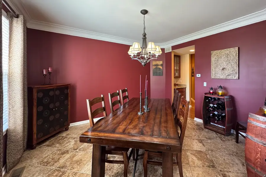 702 W Hampton Avenue, Loves Park, IL 61111 - #3