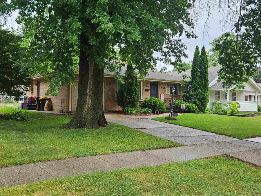 3008 Guilford Road, Rockford, IL 61107 - #2
