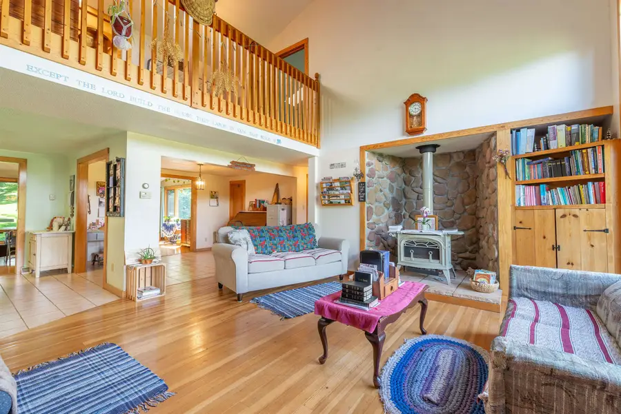 1915 S Kent Road, Pearl City, IL 61062 - #2