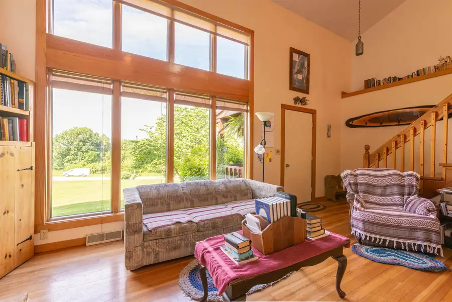 1915 S Kent Road, Pearl City, IL 61062 - #3