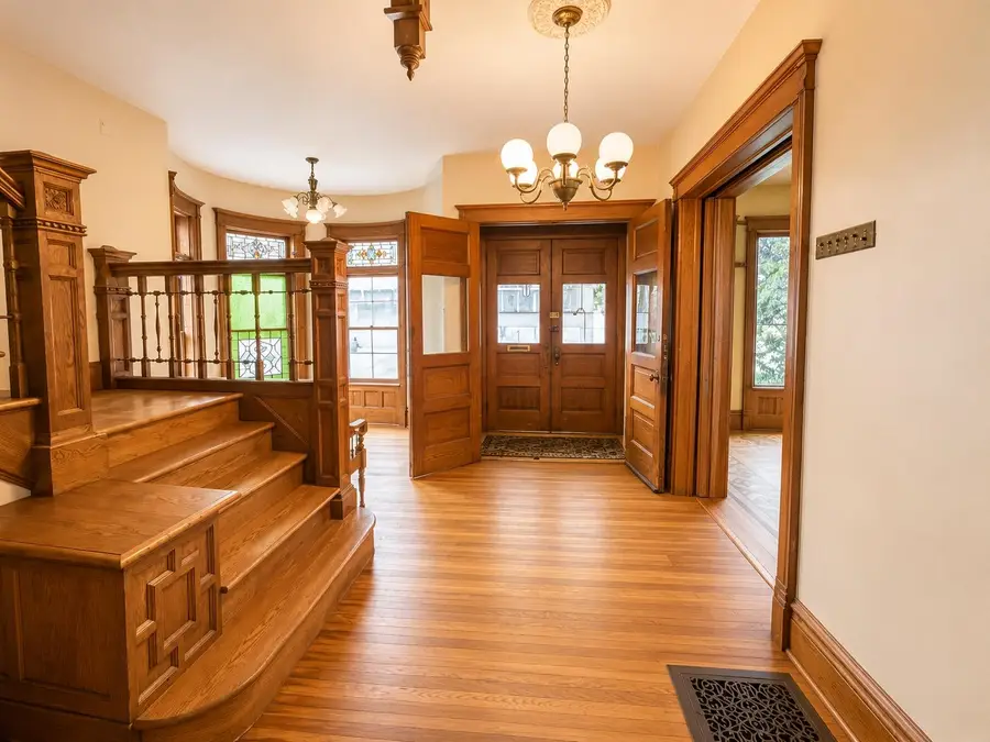 642 W Stephenson Street, Freeport, IL 61032 - #2
