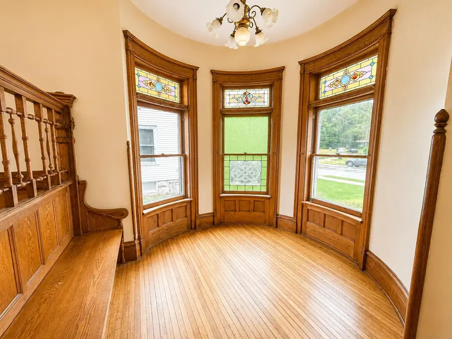 642 W Stephenson Street, Freeport, IL 61032 - #3