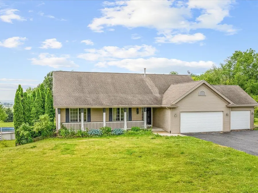13728 Yale Bridge Road, Durand, IL 61024 - #2