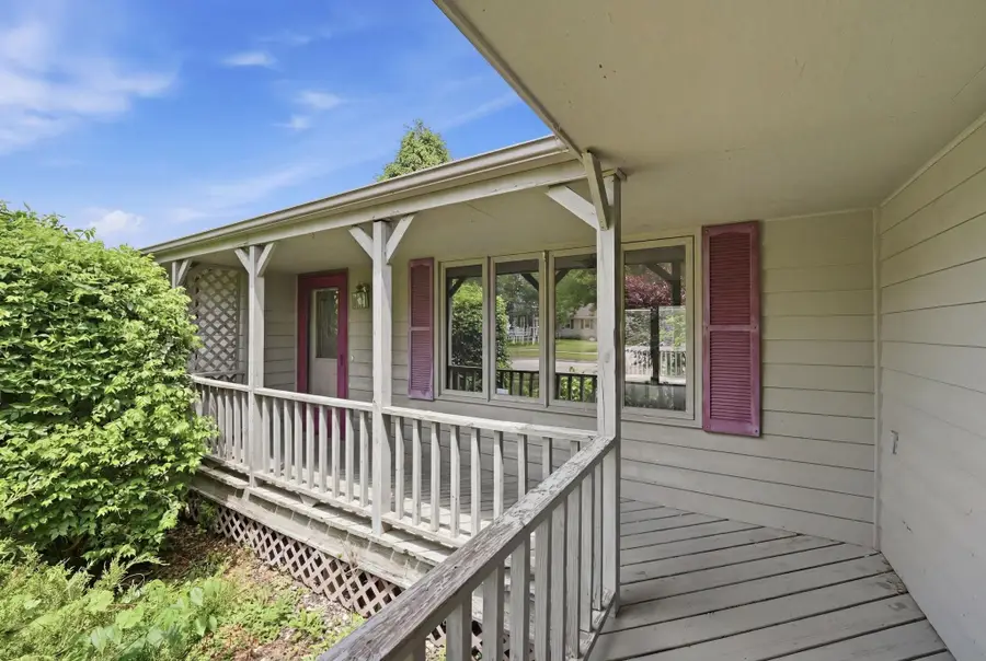 2014 Cimarron Drive, Freeport, IL 61032 - #2