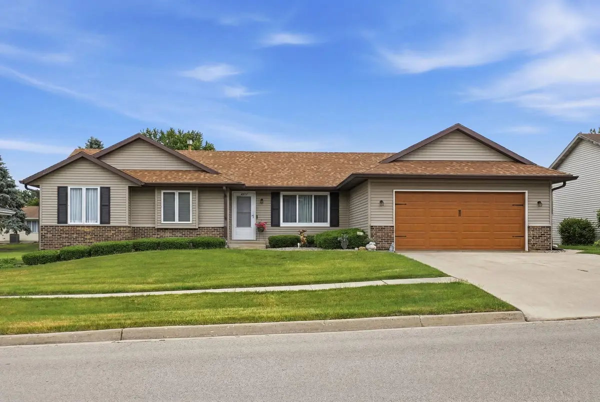 2217 Farmdale Lane, Freeport, IL 61032 - #1