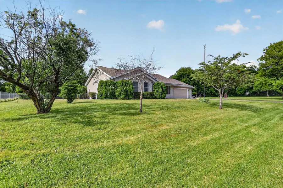 6612 Saddle Club Drive, Roscoe, IL 61073 - #2
