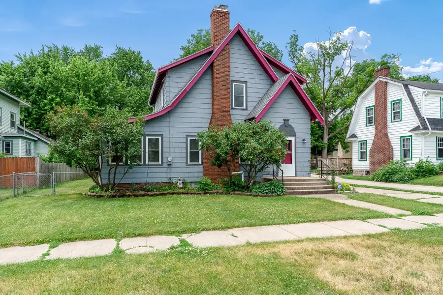 412 N STATE Street, Belvidere, IL 61008 - #2