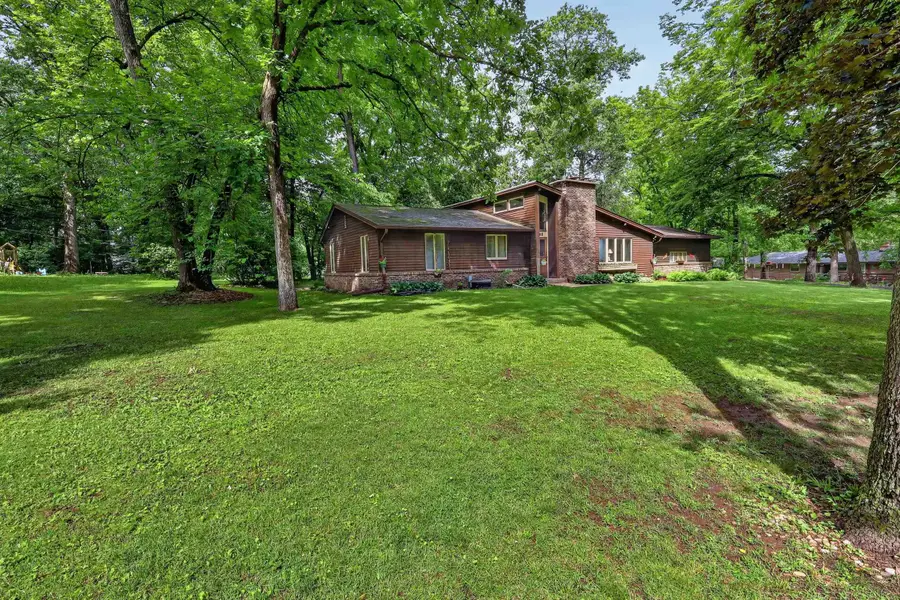 765 Lakewood Drive, Rockford, IL 61102 - #2