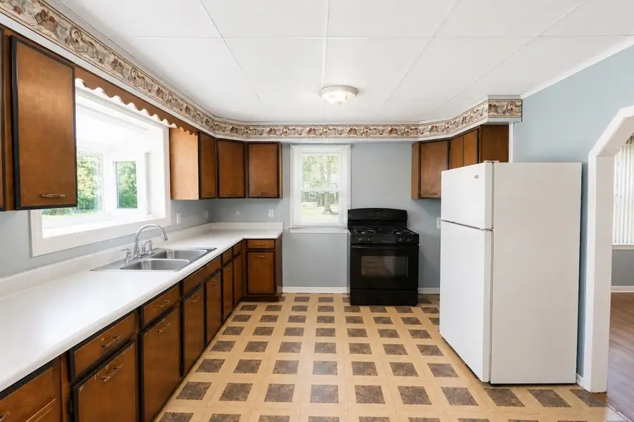 760 Eastern Avenue, South Beloit, IL 61080 - #3