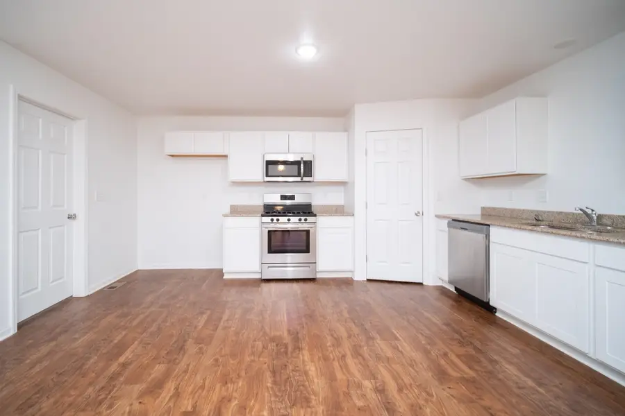 506 Scott's Army Trail, Belvidere, IL 61008 - #2