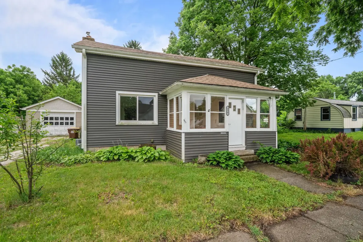 336 W Menomonie Street, Belvidere, IL 61008 - #1