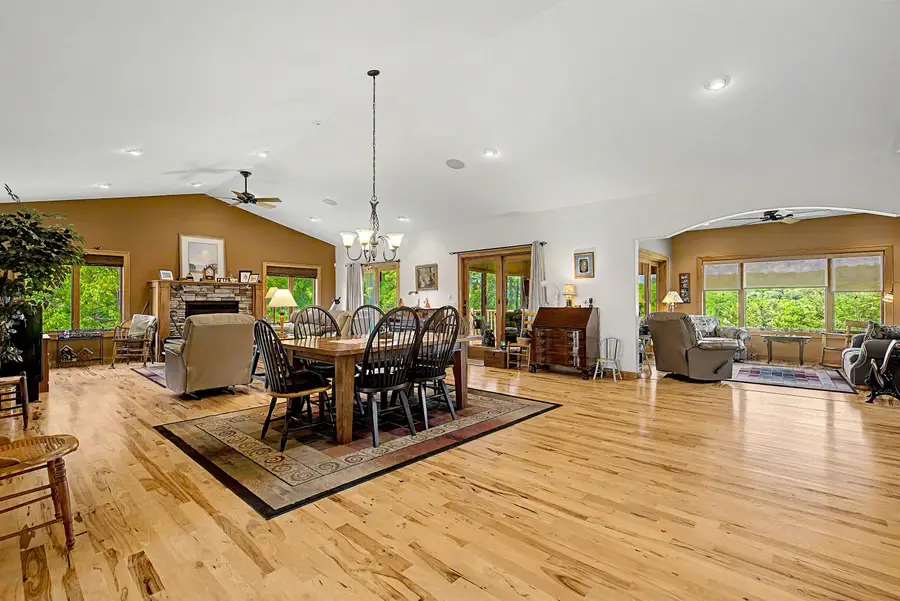 28 Butternut Lane, Galena, IL 61036 - #3