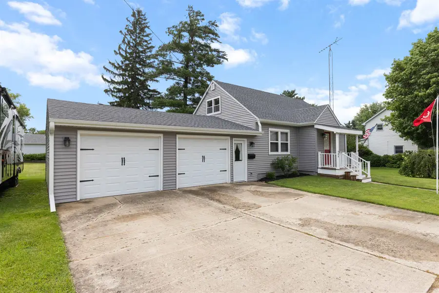209 A Street, Genoa, IL 60135 - #2