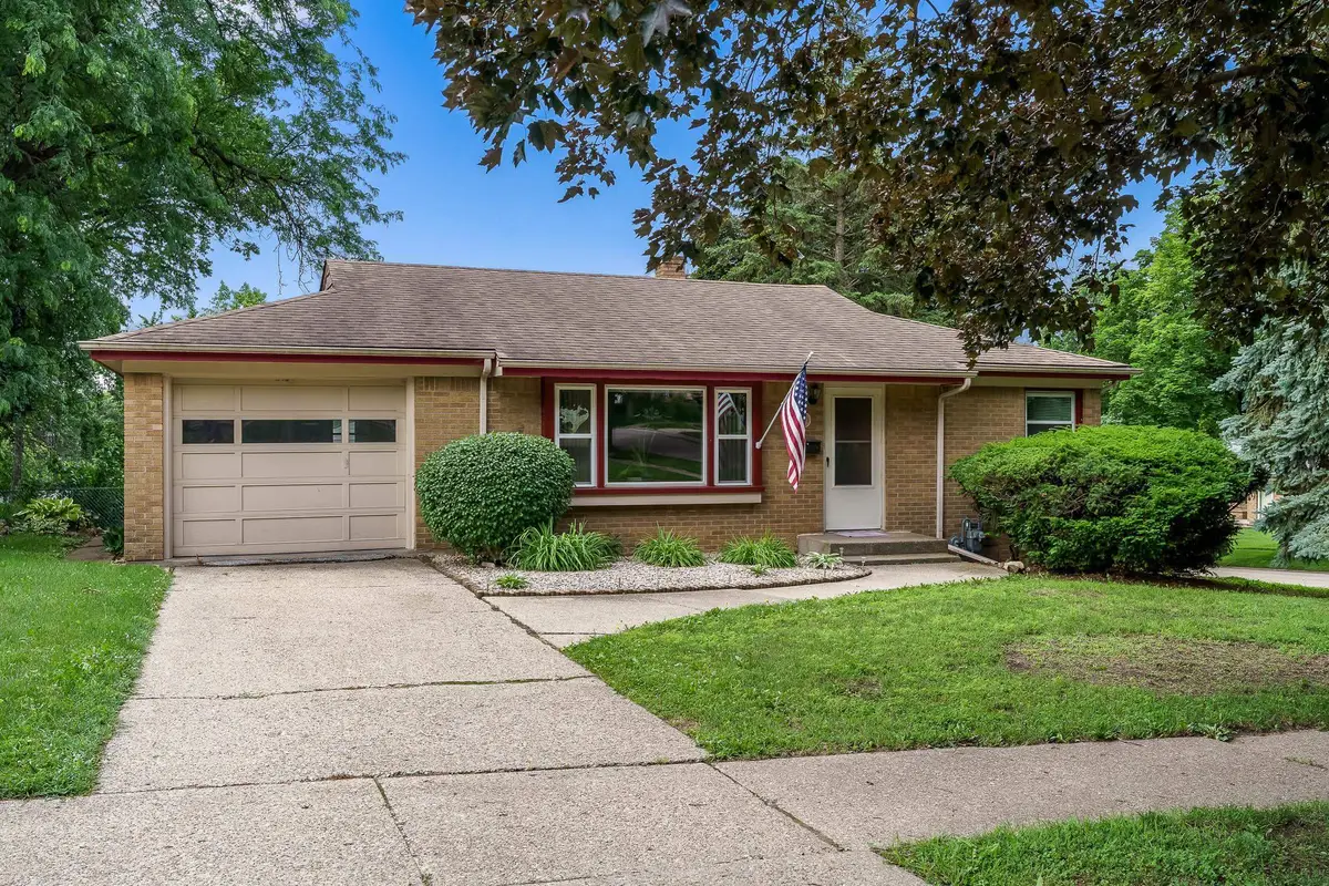 2703 19th Avenue, Rockford, IL 61108 - #1