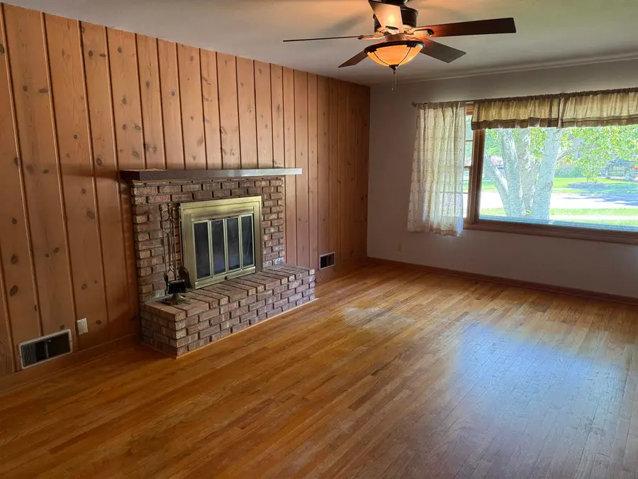 1894 N Ridge Drive, Freeport, IL 61032 - #3
