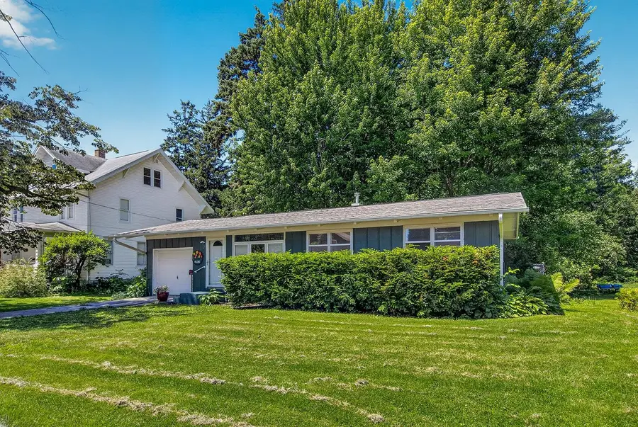 2 S Hannah Avenue, Mount Morris, IL 61054 - #3