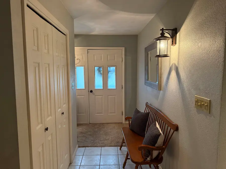 1944 W Mesa Drive, Freeport, IL 61032 - #2