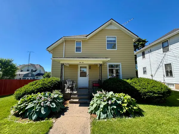 210 W Benton Avenue, STOCKTON, IL 61085