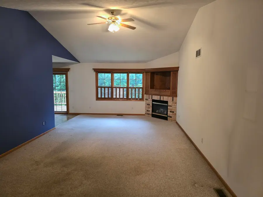 4150 RIVERWOOD Drive, Loves Park, IL 61111 - #3