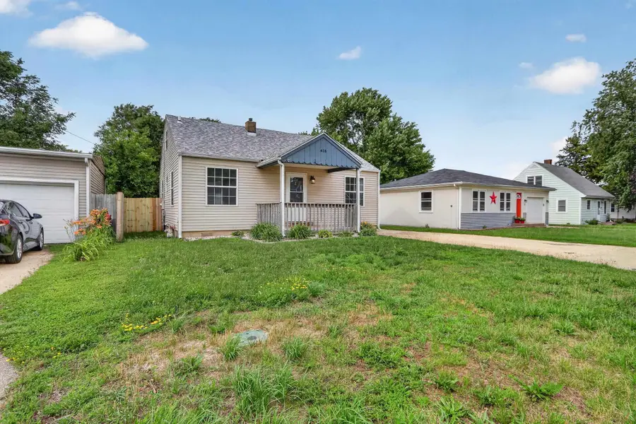 418 E Greenview Avenue, Machesney Park, IL 61115 - #2