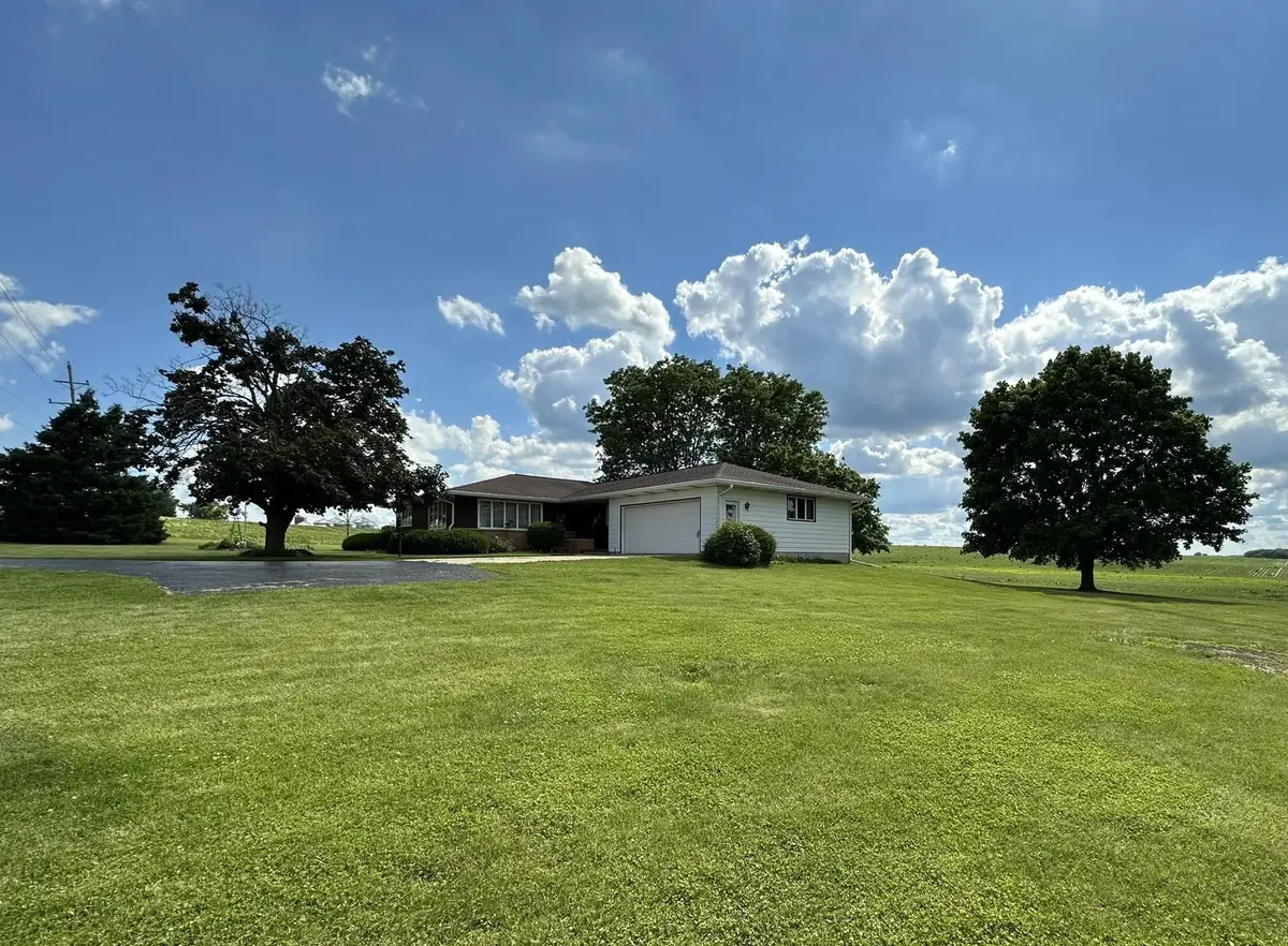 4430 IL Rte 26 N, Freeport, IL 61032 - #1