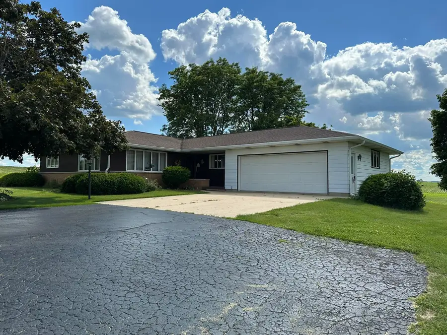 4430 IL Rte 26 N, Freeport, IL 61032 - #2