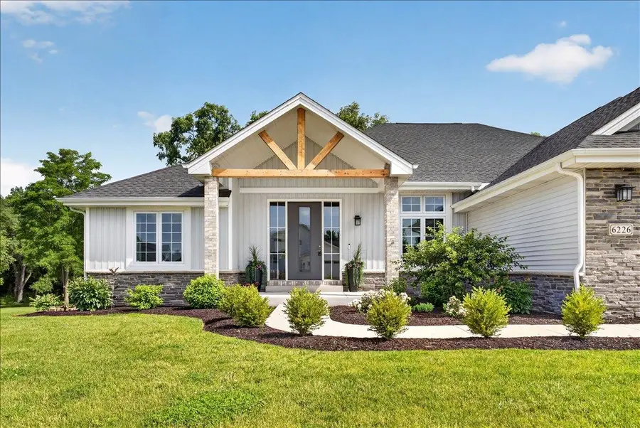 6226 Hathaway Trail, Roscoe, IL 61073 - #2