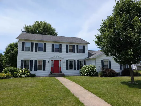 1891 Indian Springs Court, FREEPORT, IL 61032
