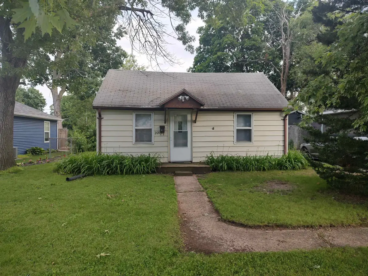 205 Pennsylvania Avenue, Loves Park, IL 61111 - #1