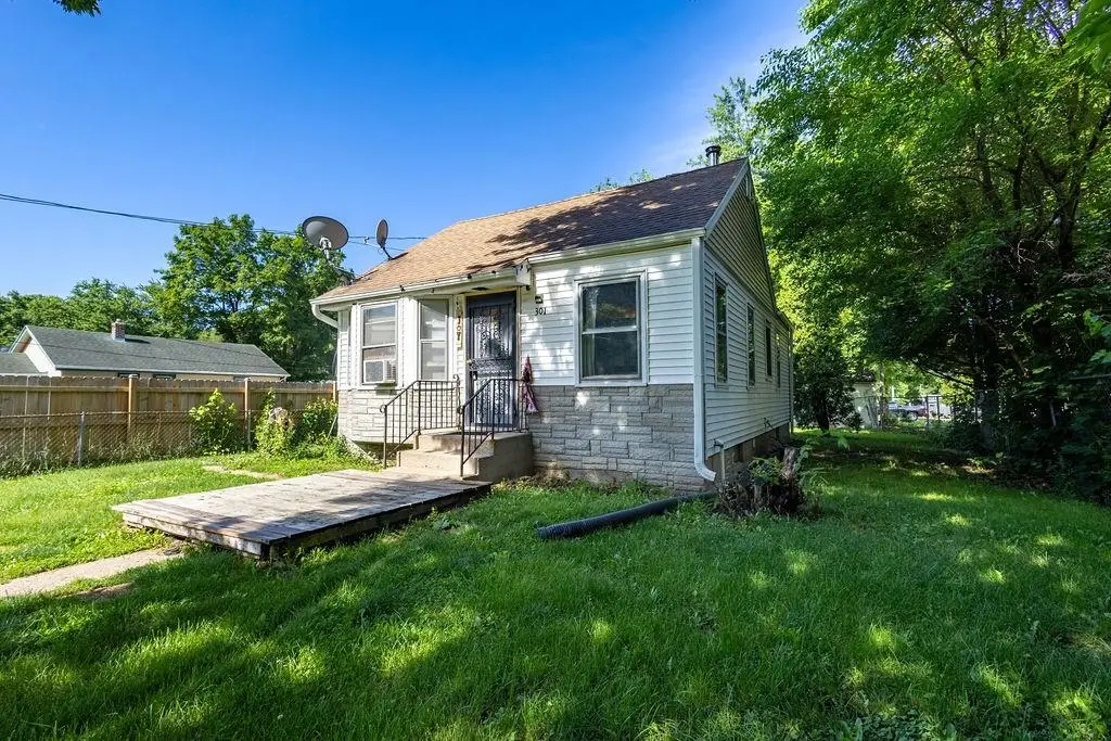 301 Vincent Avenue, Rockford, IL 61102 - #1