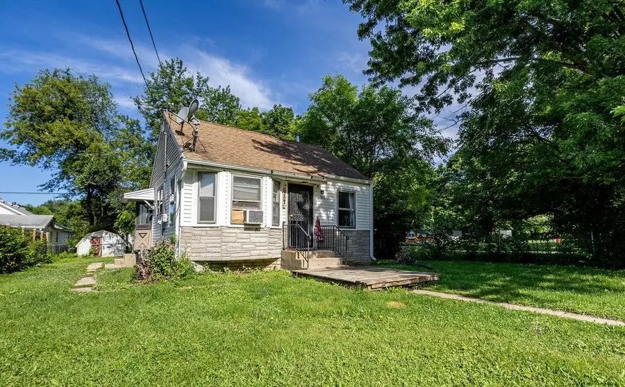 301 Vincent Avenue, Rockford, IL 61102 - #3