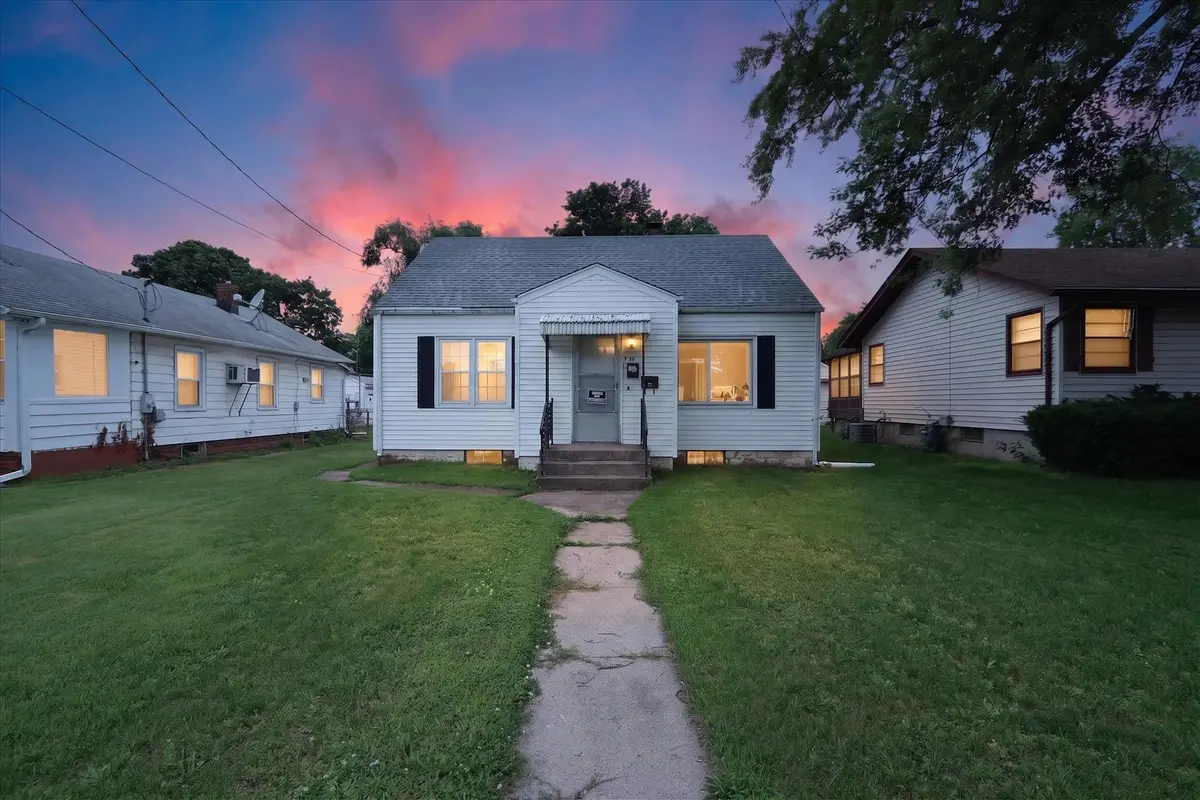 228 E Riverside Boulevard, Loves Park, IL 61111 - #1