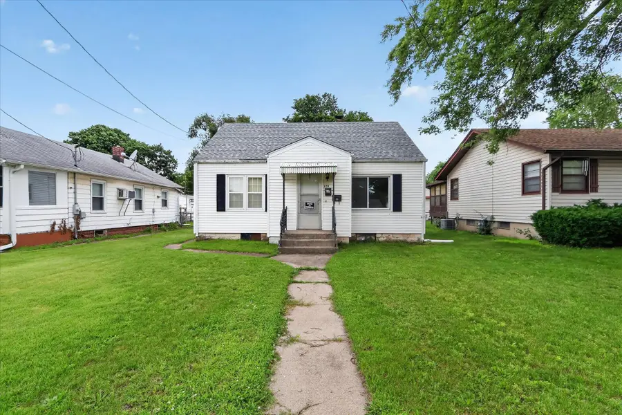 228 E Riverside Boulevard, Loves Park, IL 61111 - #3