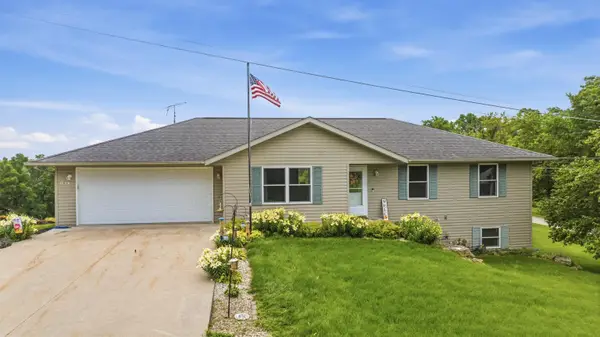 1031 N Dodge Street, GALENA, IL 61036