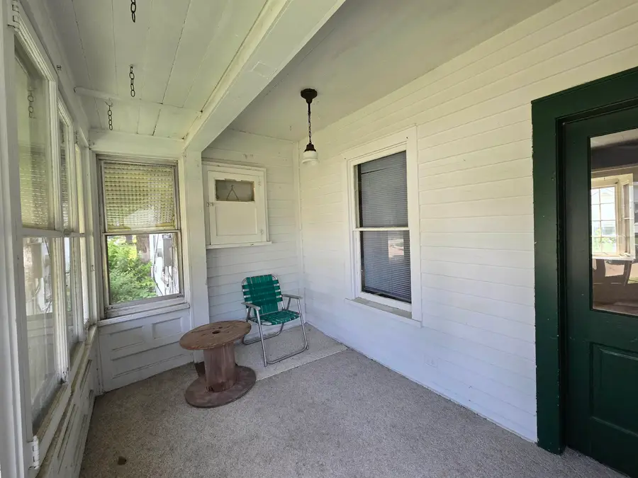402 W DIXON Street, Polo, IL 61064 - #2