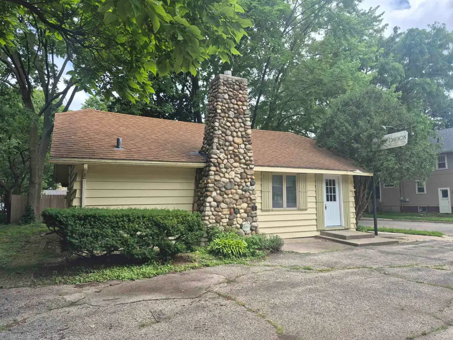2203 CUMBERLAND Street, Rockford, IL 61103 - #2