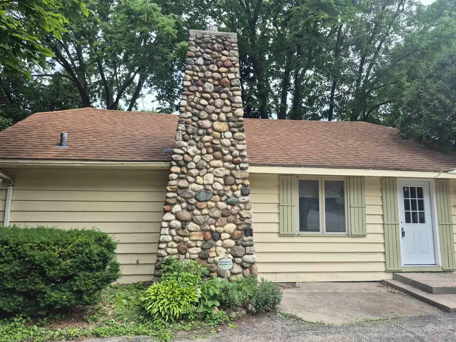 2203 CUMBERLAND Street, Rockford, IL 61103 - #3