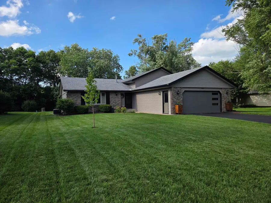 1301 Armstrong Avenue, Rockton, IL 61072 - #2