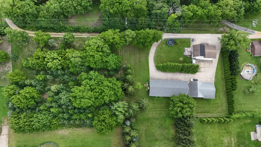 910 Stoney Point Road, Dixon, IL 61021 - #3