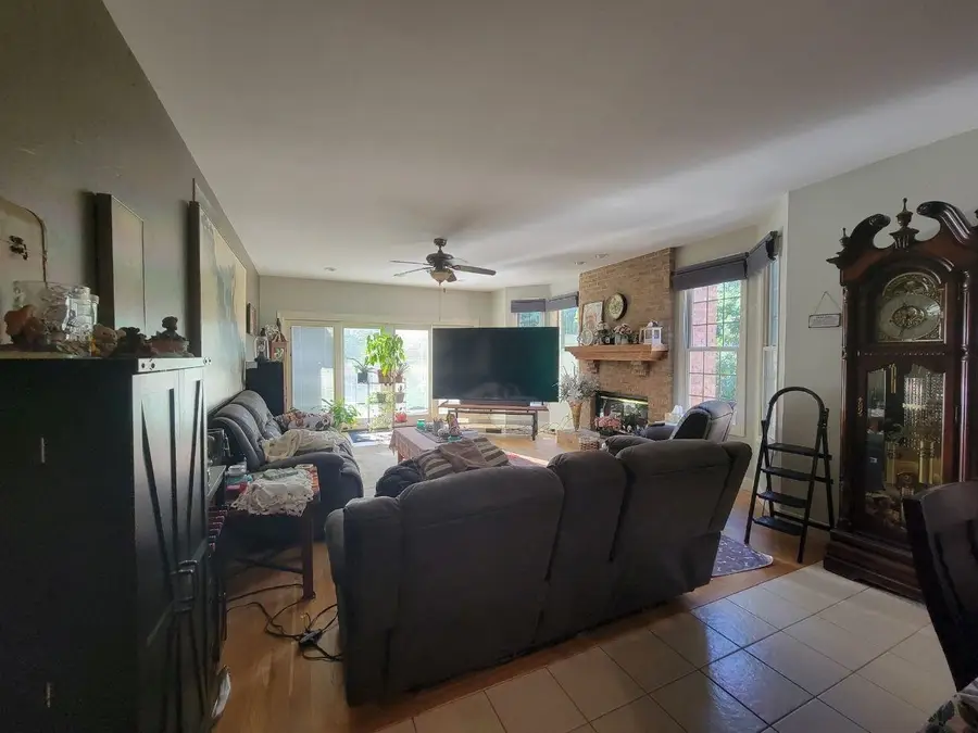 2601 W Windflower Court, Peoria, IL 61615 - #3