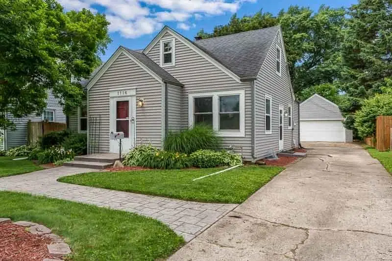 1116 LUTHER Avenue, Rockford, IL 61107 - #2