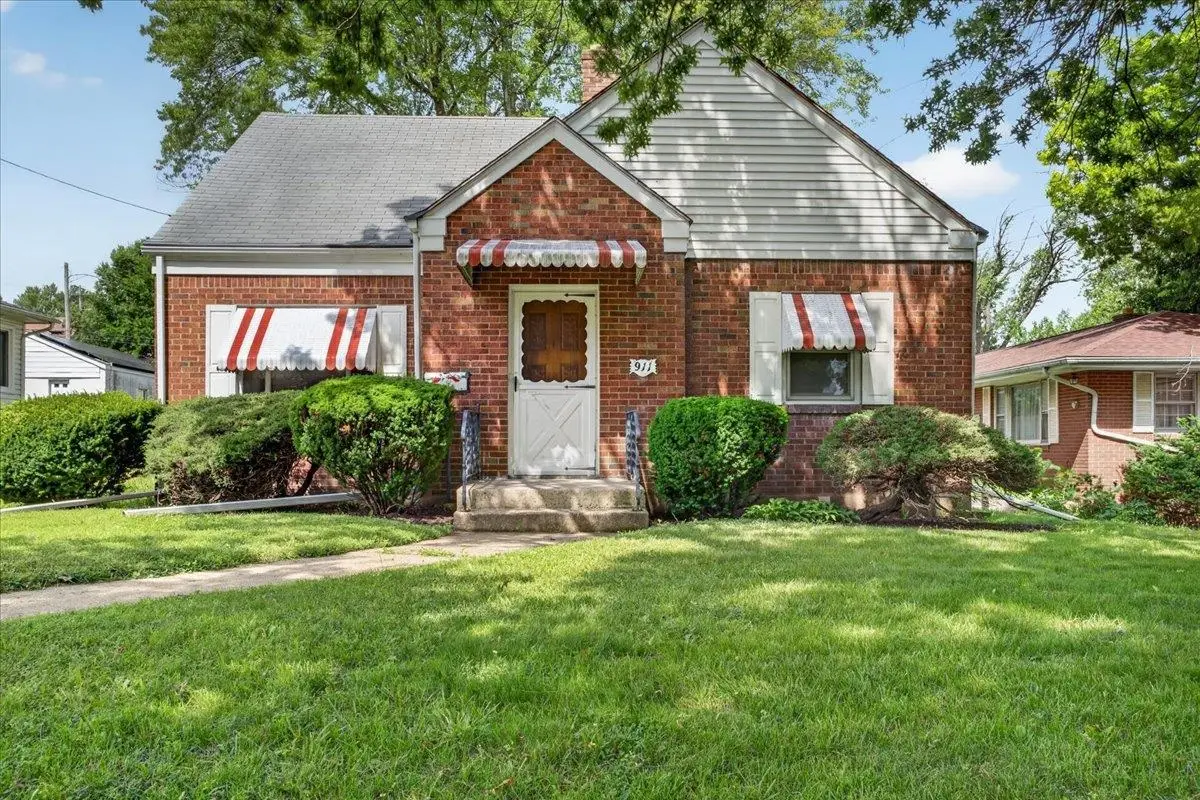 911 21st Street, Rockford, IL 61108 - #1