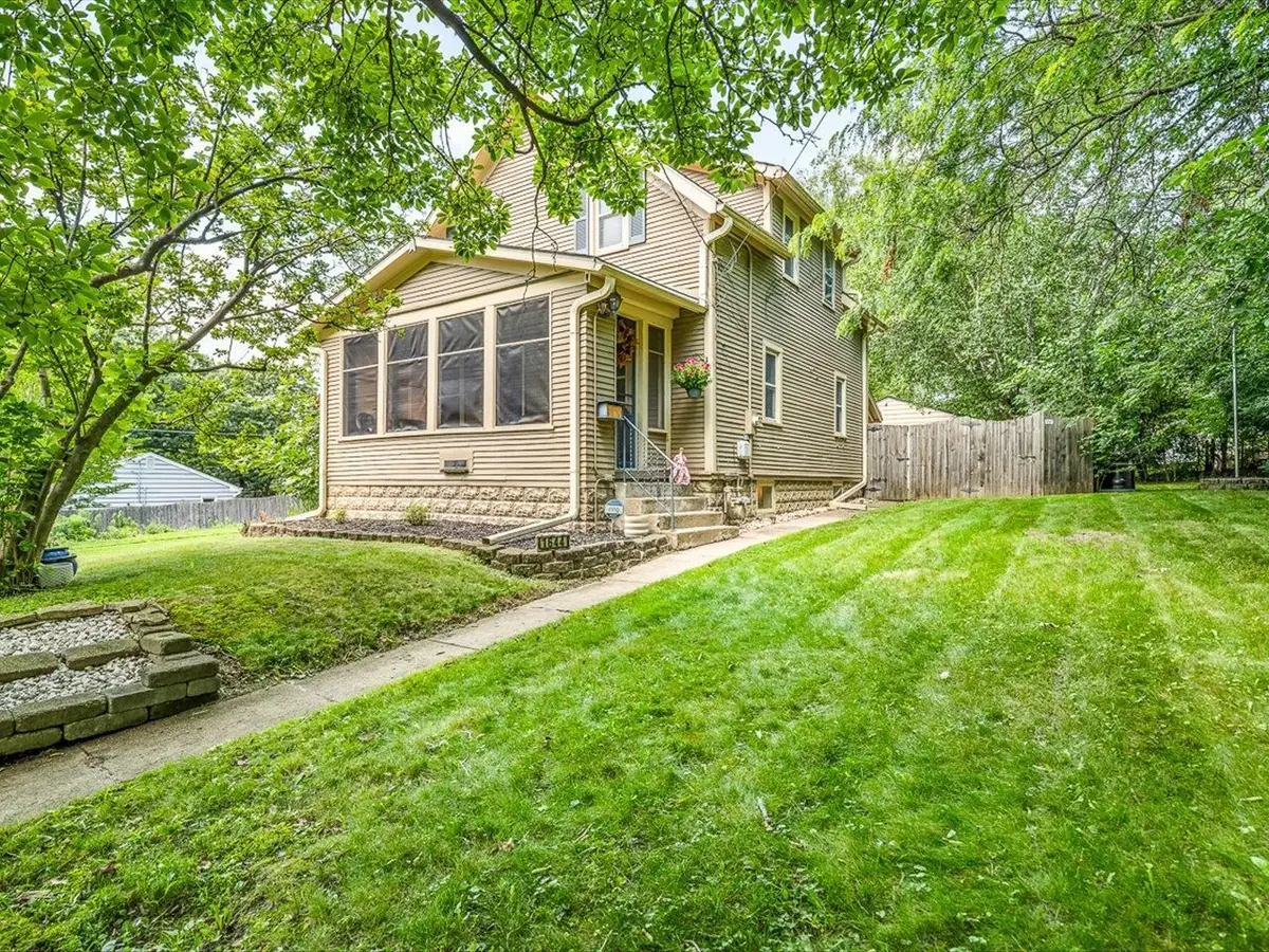 1644 Oakes Avenue, Rockford, IL 61107 - #1