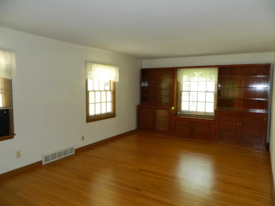 628 BLENHEIM Drive, Rockford, IL 61108 - #3