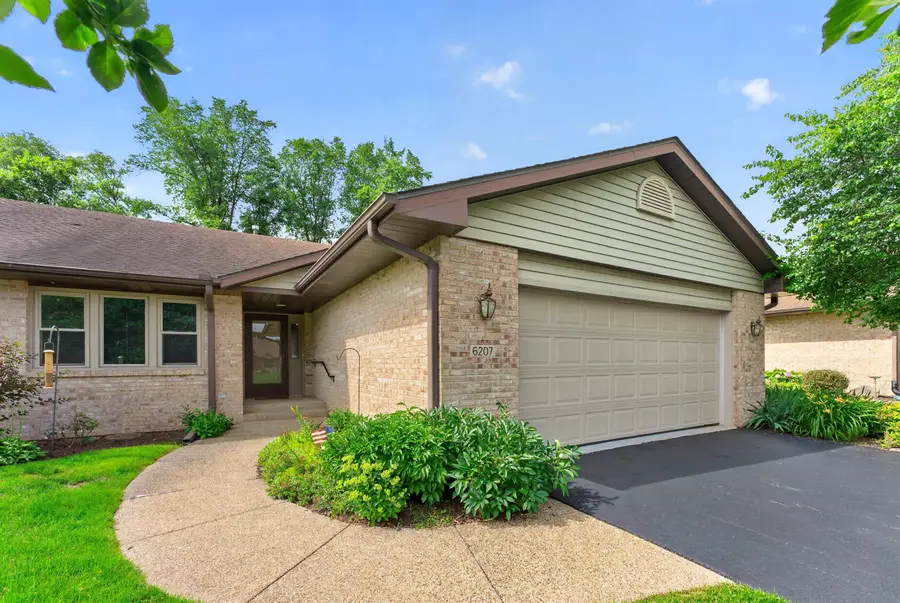 6207 CARRIAGE GREEN Way, Rockford, IL 61108 - #3