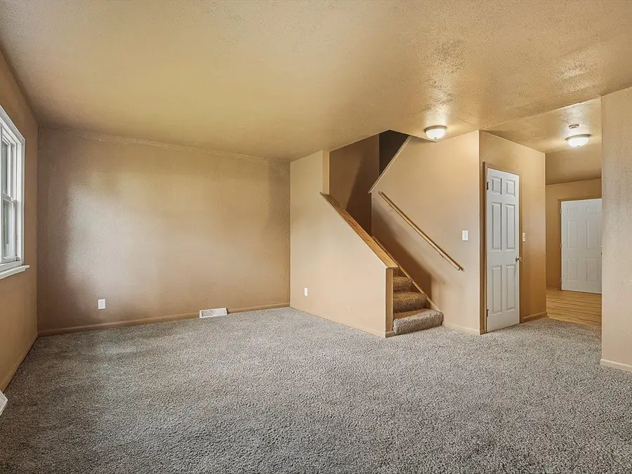 1118 Lincoln Avenue, Rockford, IL 61102 - #2