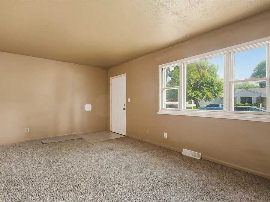 1118 Lincoln Avenue, Rockford, IL 61102 - #3