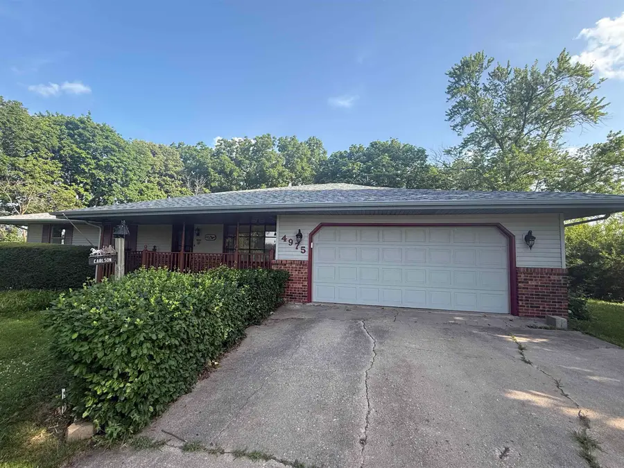4975 Blackhawk Road, Rockford, IL 61109 - #2
