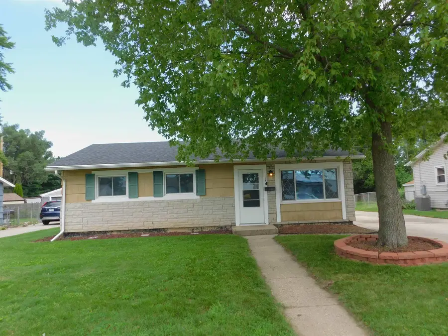 1722 Evans Avenue, Loves Park, IL 61111 - #2